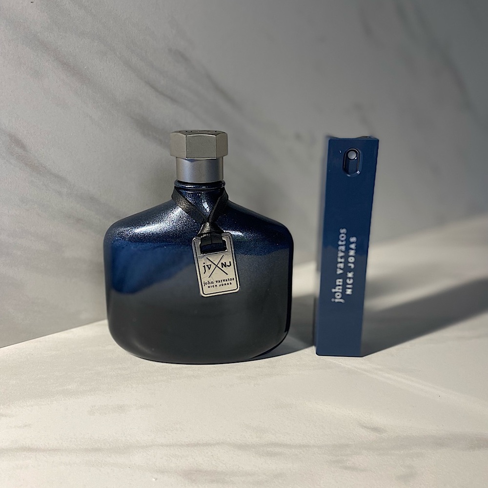 John Varvatos x Nick Jonas Men’s Fragrance set